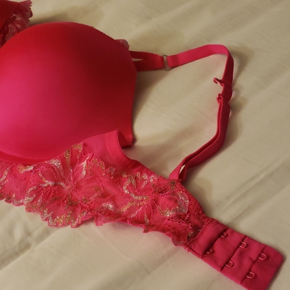 36DD La Senza "Beyond Sexy - Ultimate Plunge" - Picture 7 of 7